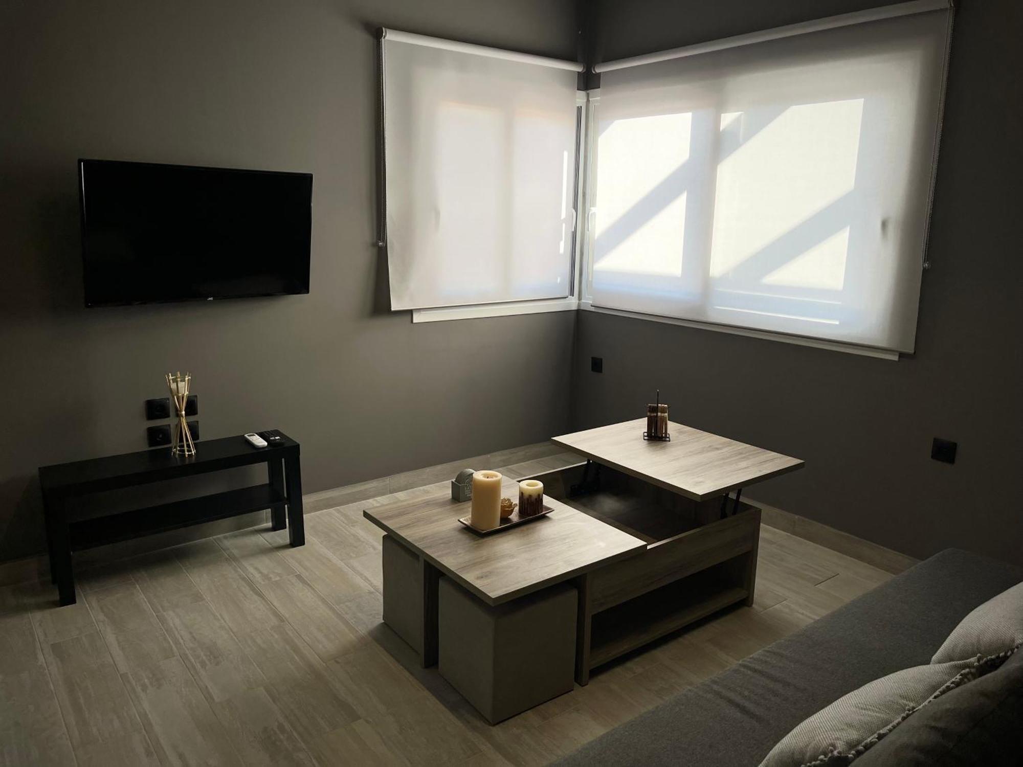Joannas Airport Luxury Rooms Artemida  Buitenkant foto