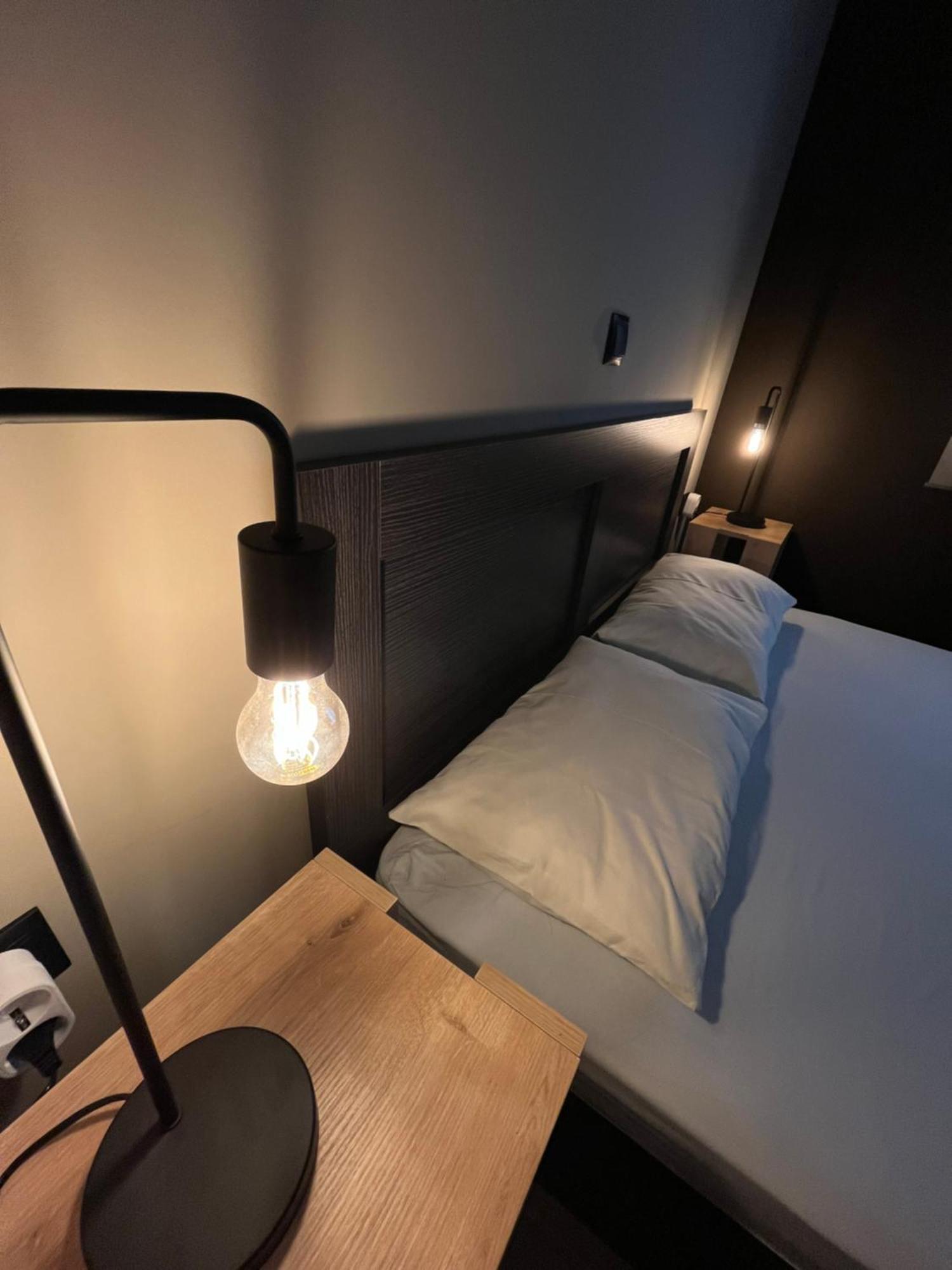 Joannas Airport Luxury Rooms Artemida  Buitenkant foto